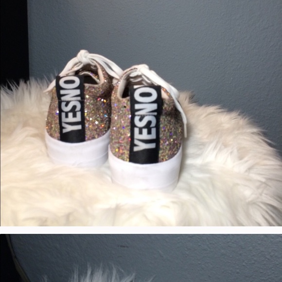 ASOS glitter sneakers - Picture 2 of 3